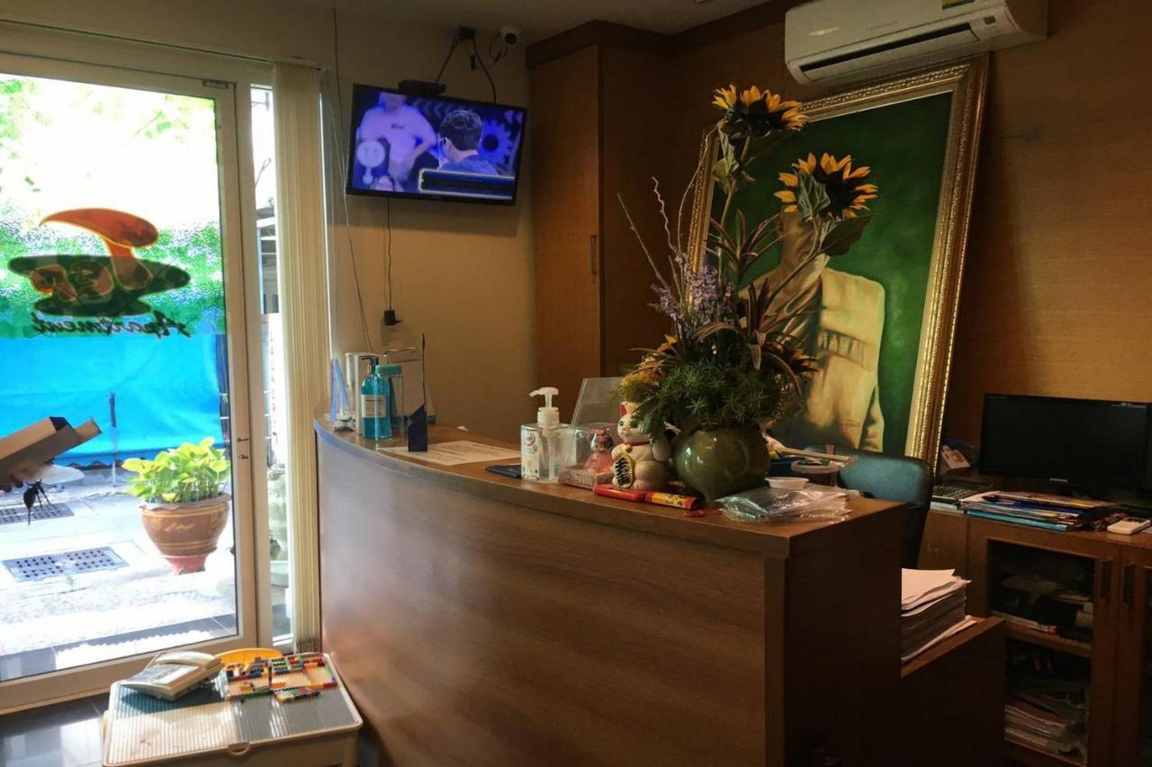 Oyo 1097 Thep Apartment Pattaya Ngoại thất bức ảnh
